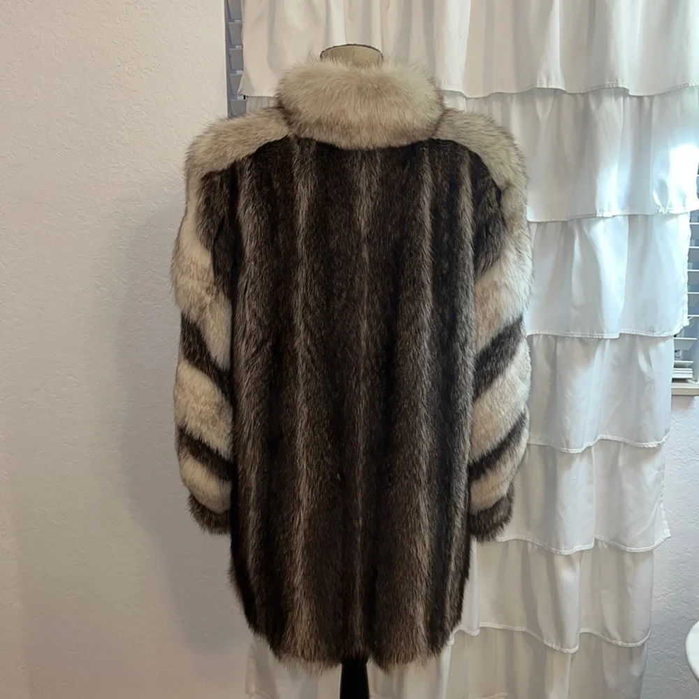 Blue fox & raccoon fur - Picture 4 of 12